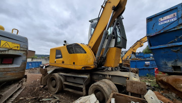 Liebherr LH 24 M Industrie Litronic Avec Grappin