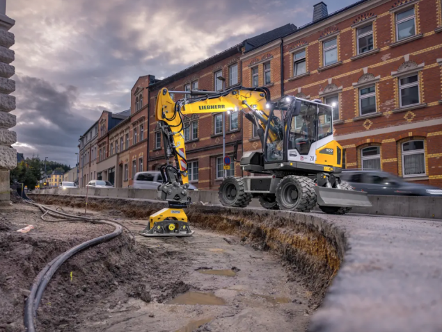 Liebherr A909 COMPACT LITRONIC - Visuel #2