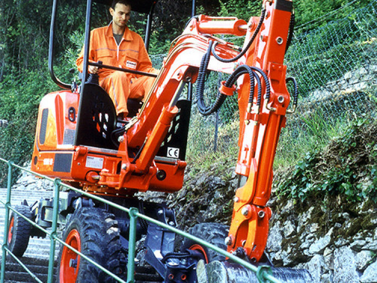 Euromach-1500M.jpg