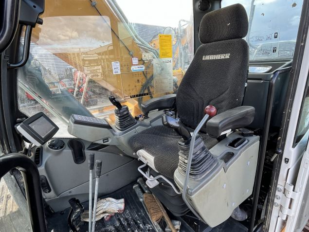 Liebherr Liebherr R 924 Litronic - Visuel #10